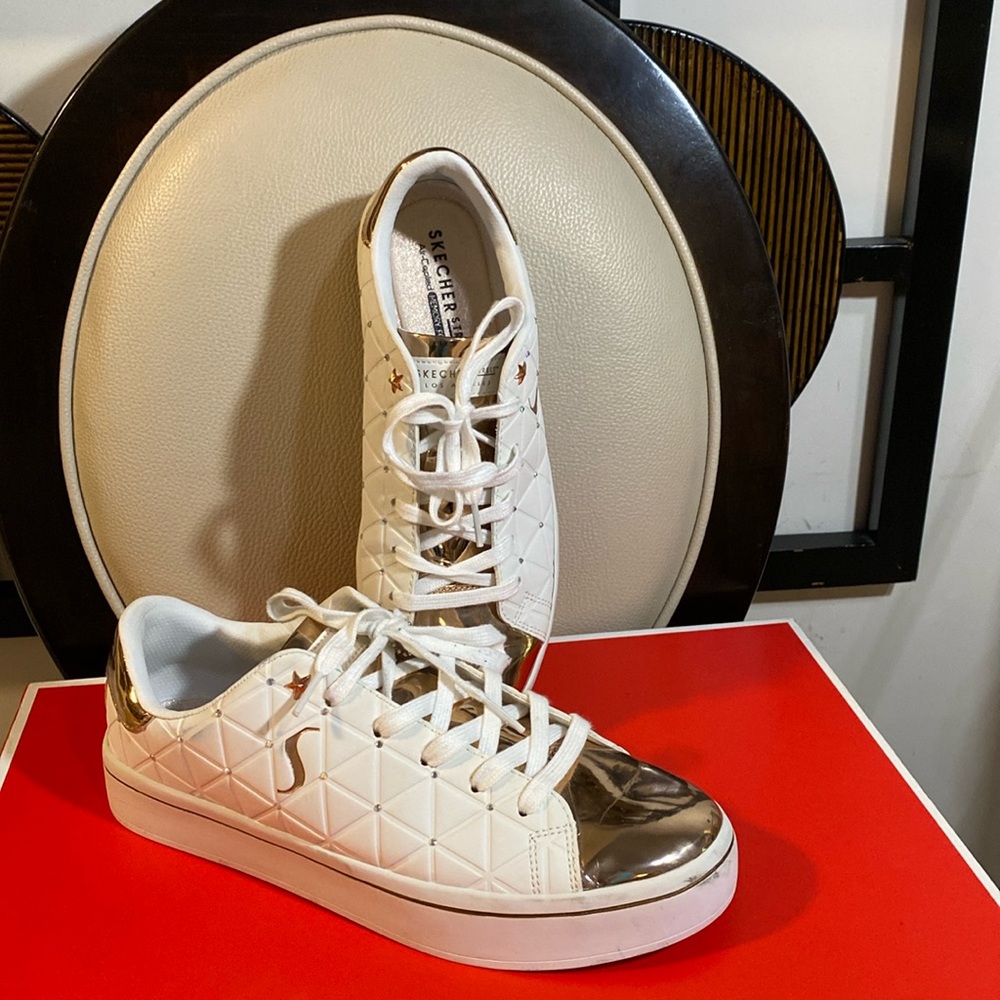 Skechers street Los Angeles Fairly used in good condition.